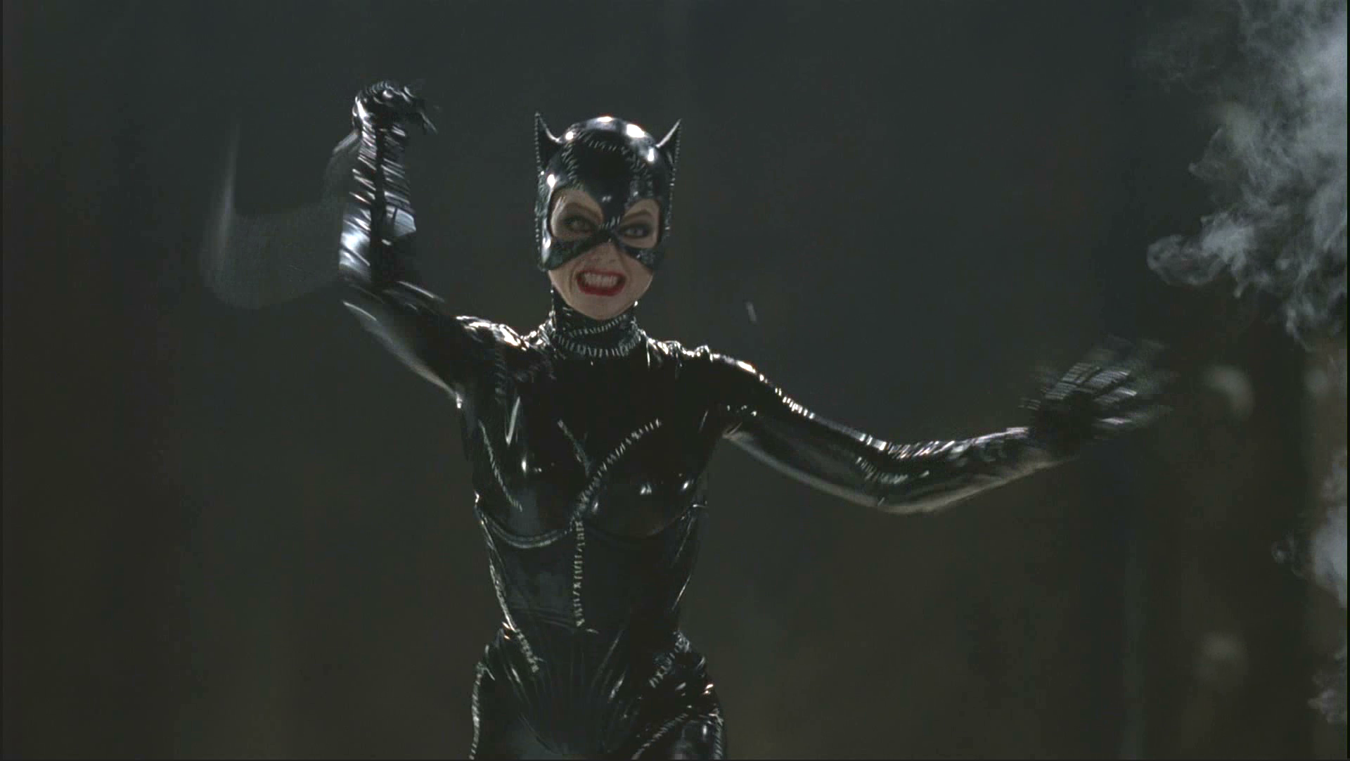 Hall of Fame] Catwoman in Batman Returns (all catwoman-scenes in HD) -  Maskripper Org