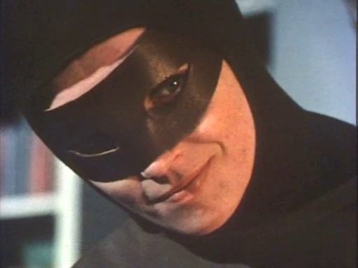 2(!) masked female cat burglars rob a mansion! 